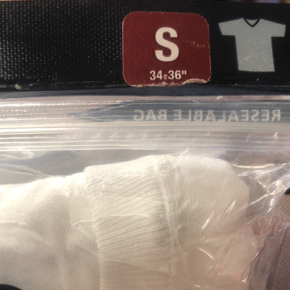 Hanes 4 Pack Tagless V Neck 100% Cotton Original Fit Oder Protection Wicking - Picture 4 of 6